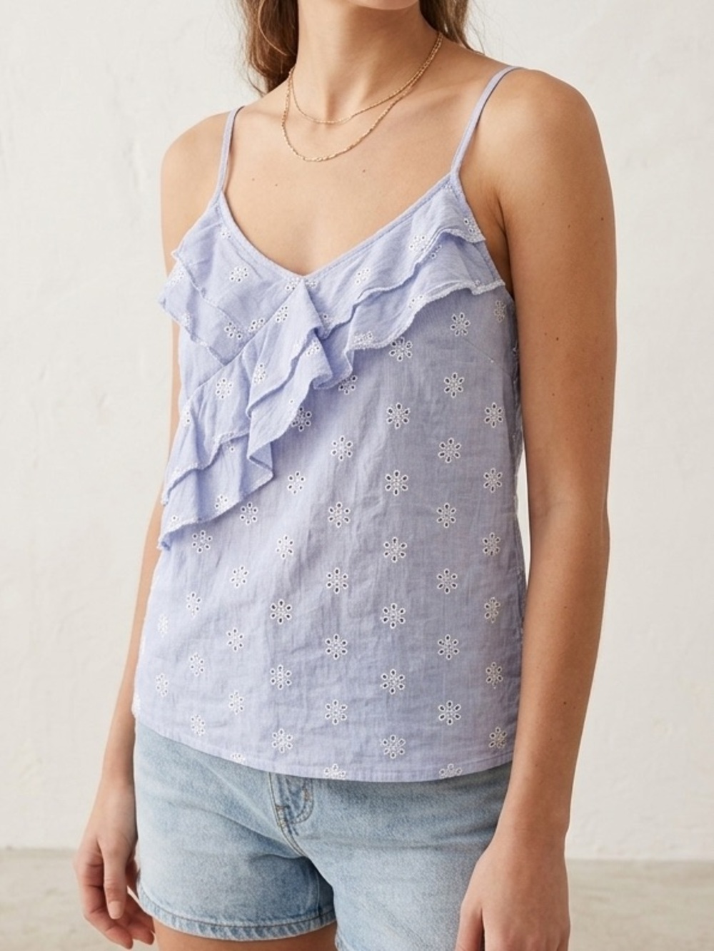 L.O.G.G.‎ Eyelet Ruffle V-Neck Camisole Cotton Tank Top Women’s Size 4 Small